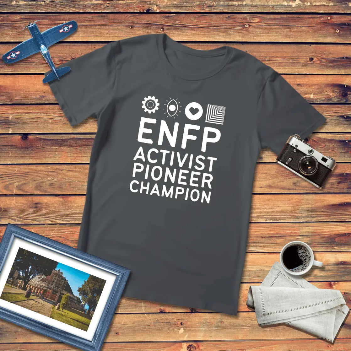MBTI Personality – ENFP Premium Fit T-Shirt Dark Edition