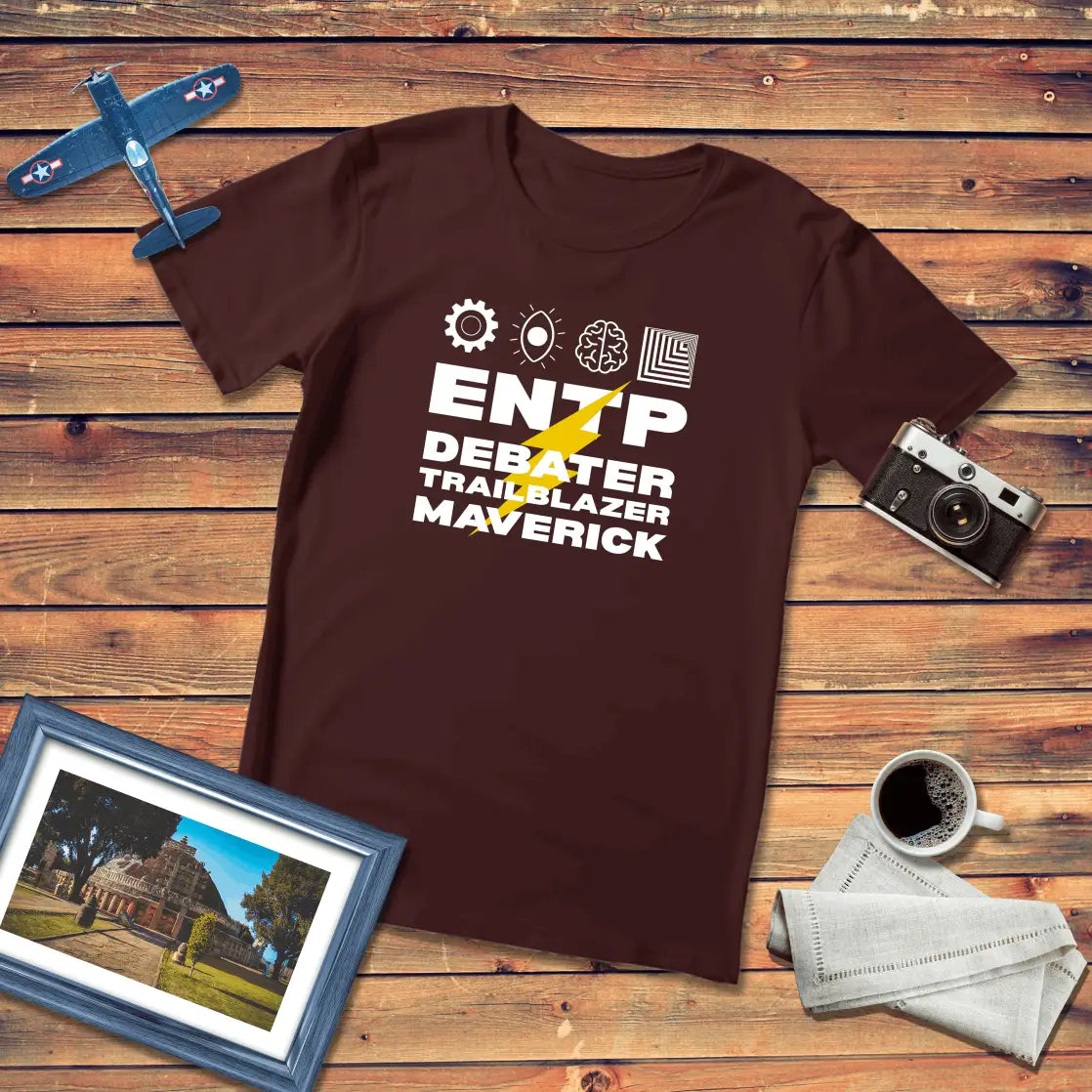MBTI Personality – ENTP Premium Fit T-Shirt Dark Edition