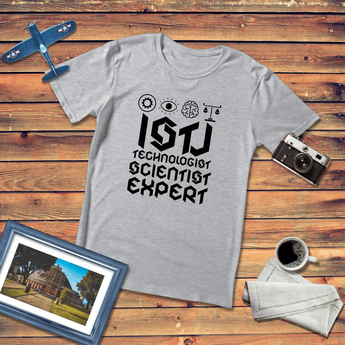 MBTI Personality – ISTJ Premium Fit T-Shirt Light Edition