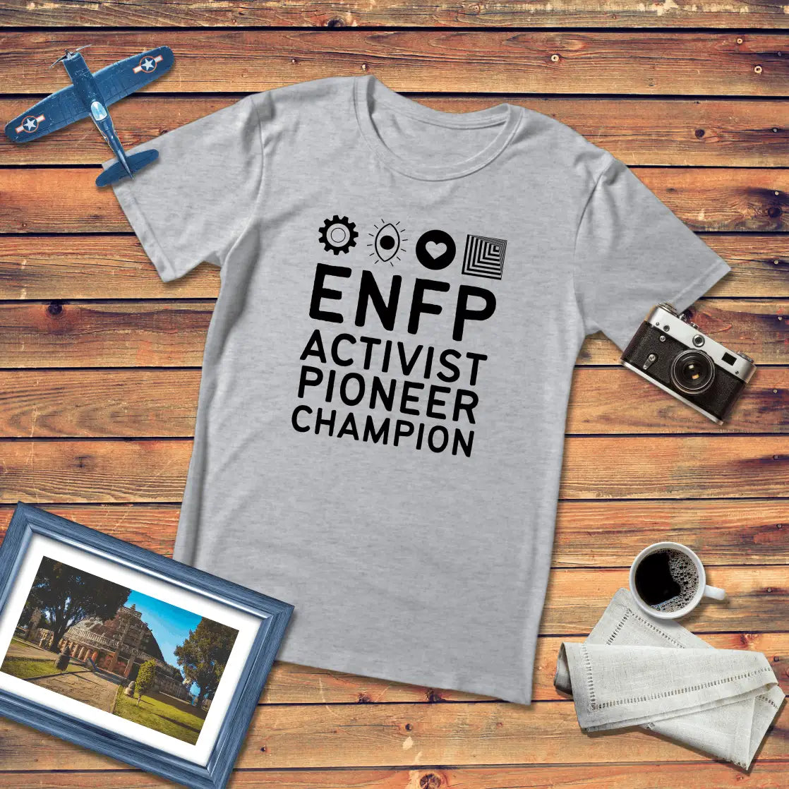 MBTI Personality – ENFP Premium Fit T-Shirt Light Edition